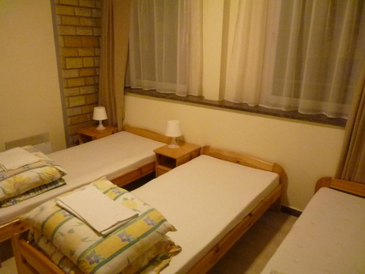 Osrodek Wypoczynkowy W Sosnowym Lesie Hotel Międzywodzie Exterior foto